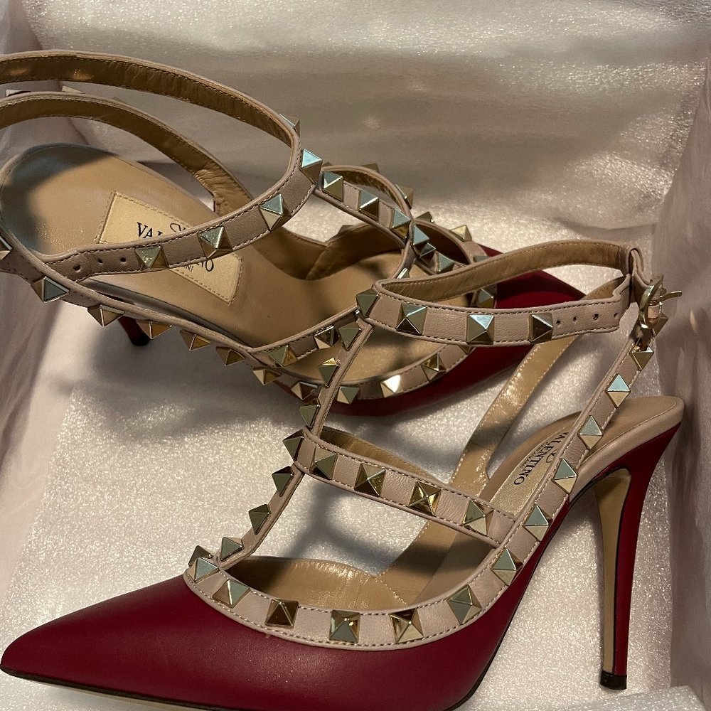 Valentino Rockstuds Red Size 35
